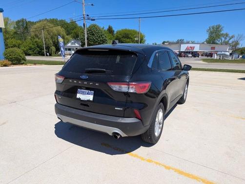 Agate Black Metallic 2020 Ford Escape SE