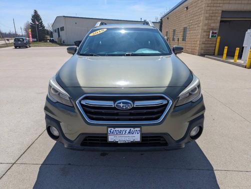 Wilderness Green Metallic 2018 Subaru Outback 2.5i Limited