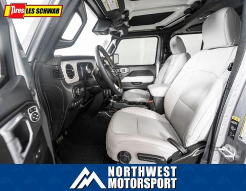 Photo 2 of 30 of 2021 Jeep Wrangler Unlimited 4xe Sahara