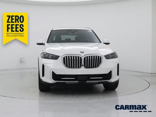 White 2024 BMW X5 sDrive40i