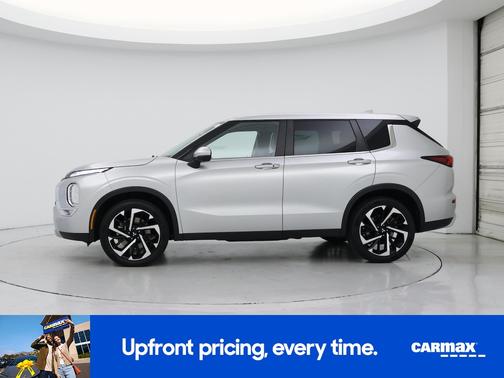 2023 Mitsubishi Outlander SE