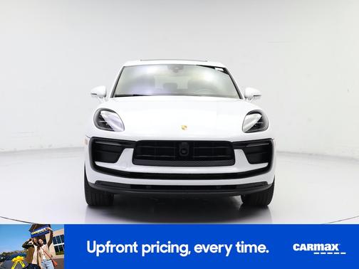 2023 Porsche Macan T