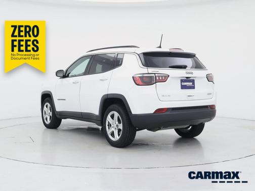 White 2023 Jeep Compass Latitude