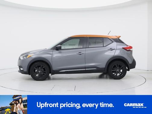 Gray 2020 Nissan Kicks SR