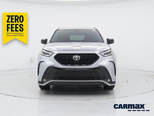 Silver 2021 Toyota Highlander XSE