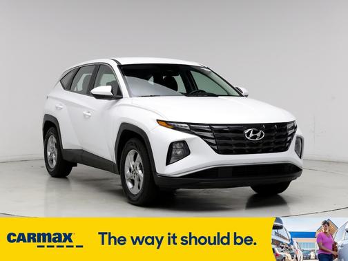 2022 Hyundai TUCSON SE