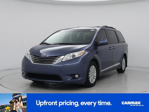 2017 Toyota Sienna XLE