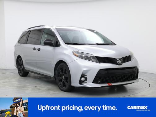 2020 Toyota Sienna SE