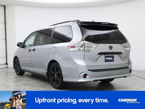 2020 Toyota Sienna SE