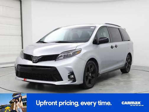 2020 Toyota Sienna SE