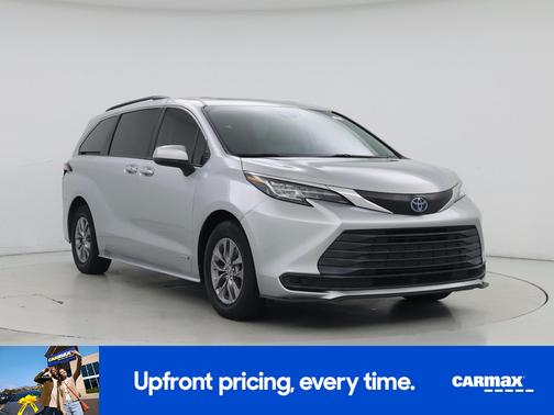 2021 Toyota Sienna LE