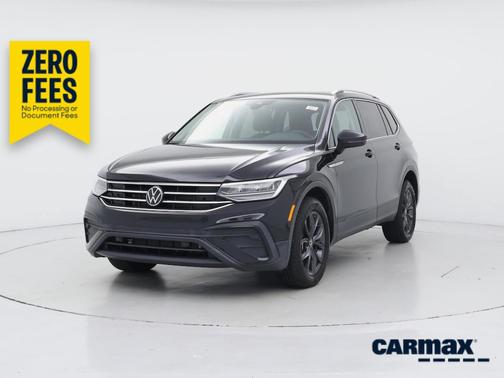 Black 2022 Volkswagen Tiguan SE