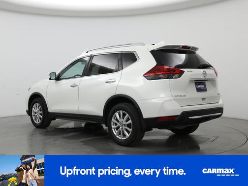 White 2017 Nissan Rogue SV