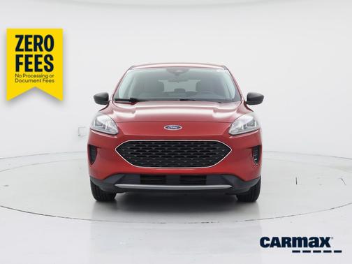 Red 2022 Ford Escape SE