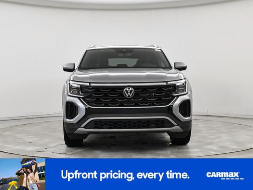 Gray 2024 Volkswagen Atlas Cross Sport SE w/Tech