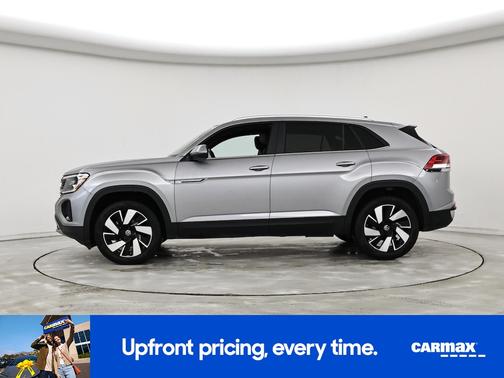 Gray 2024 Volkswagen Atlas Cross Sport SE w/Tech