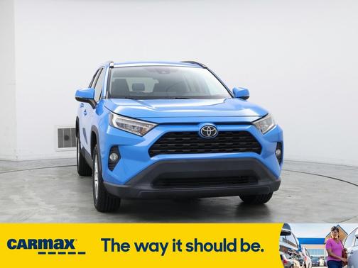 2020 Toyota RAV4 XLE