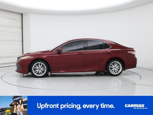 Red 2018 Toyota Camry XLE