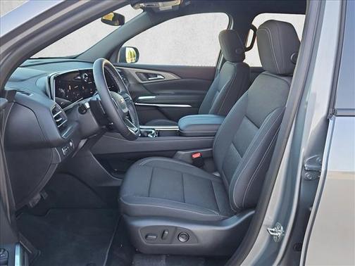 Sterling Gray Metallic 2026 Chevrolet Traverse LT