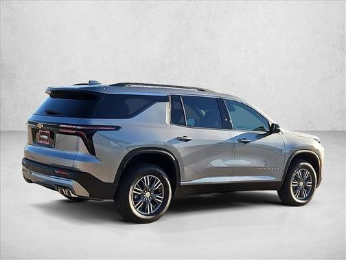 Sterling Gray Metallic 2026 Chevrolet Traverse LT