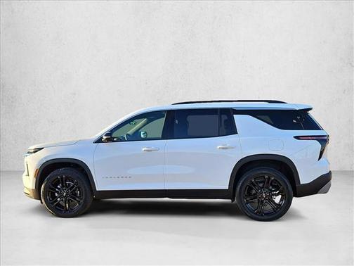 Summit White 2026 Chevrolet Traverse LT