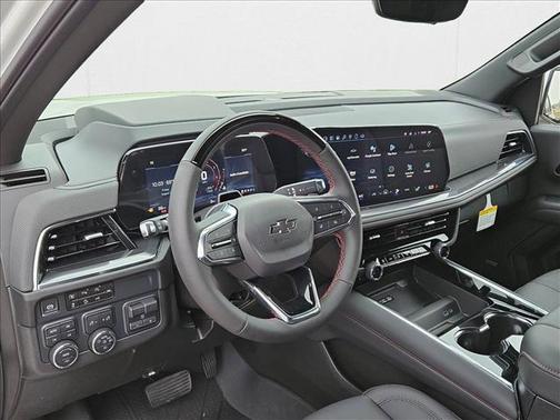 2025 Chevrolet Suburban RST