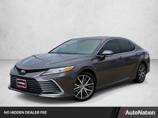 Predawn Gray Mica 2024 Toyota Camry XLE