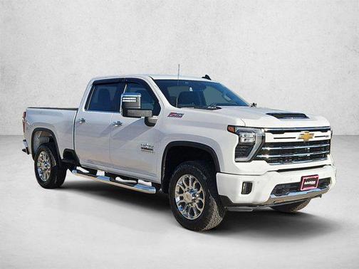 Summit White 2025 Chevrolet Silverado 2500 LT