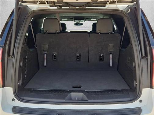 Summit White 2024 Chevrolet Suburban LT