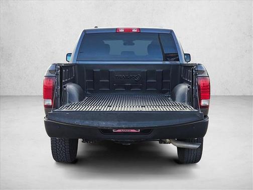 2024 RAM 1500 Classic Warlock Crew Cab 4x2 5'7' Box