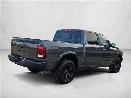 2024 RAM 1500 Classic Warlock Crew Cab 4x2 5'7' Box