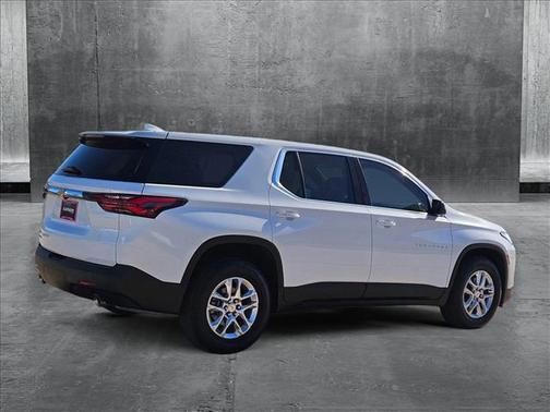 2023 Chevrolet Traverse LS