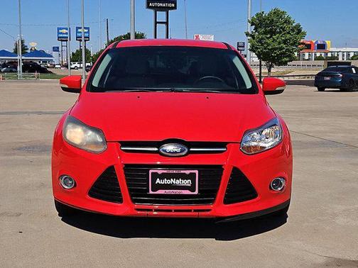 RACE RED 2012 Ford Focus SEL