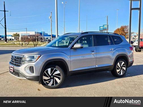 2024 Volkswagen Atlas 2.0T SE w/Technology 4MOTION