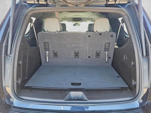 Midnight Blue Metallic 2023 Chevrolet Suburban LT