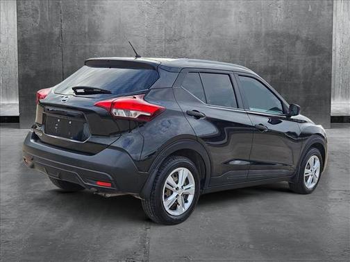 2019 Nissan Kicks S