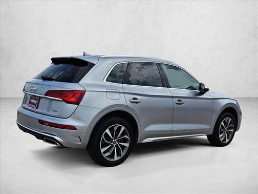 2023 Audi Q5 45 S line Premium Plus