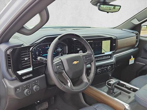 Polar White Tricoat 2026 Chevrolet Silverado 1500 High Country