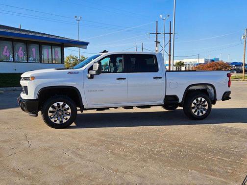 2026 Chevrolet Silverado 2500 Custom