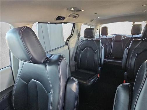 Silver Mist Clearcoat 2023 Chrysler Pacifica Touring L