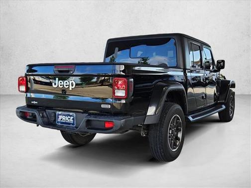 2022 Jeep Gladiator Overland