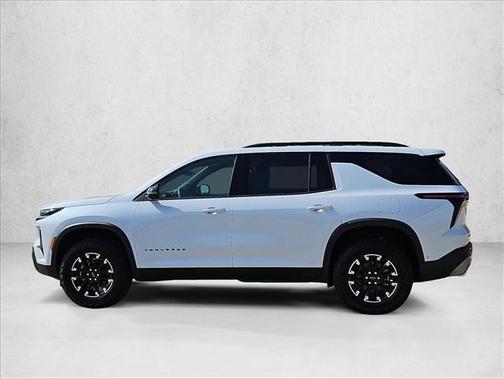Polar White Tricoat 2026 Chevrolet Traverse AWD Z71