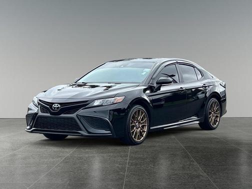 Midnight Black Metallic 2023 Toyota Camry SE