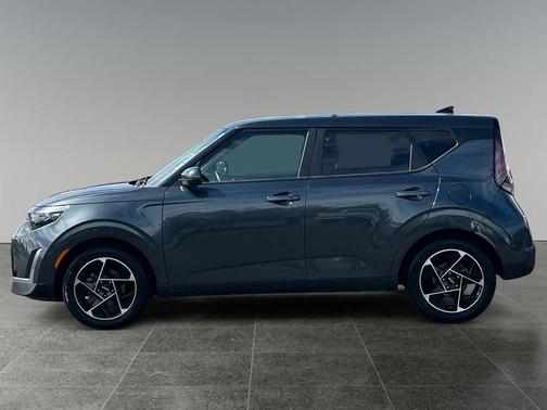 Gravity Gray 2024 Kia Soul EX
