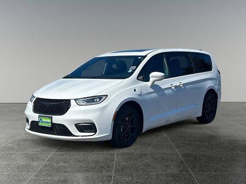 2022 Chrysler Pacifica Hybrid Limited