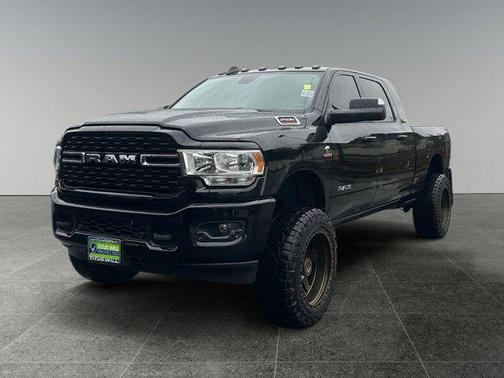 Diamond Black Crystal Pearlcoat 2022 RAM 2500 Big Horn Mega Cab 4x4 6'4'' Box