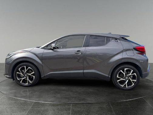 Magnetic Gray Metallic 2021 Toyota C-HR XLE