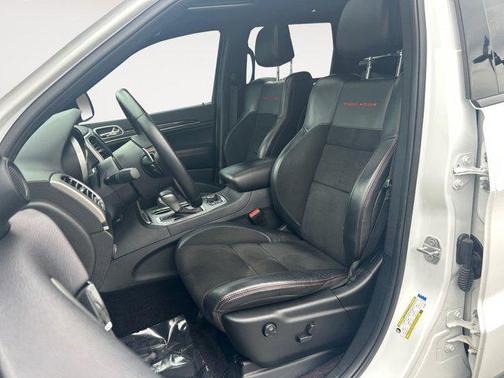 Bright White Clearcoat 2018 Jeep Grand Cherokee Trailhawk