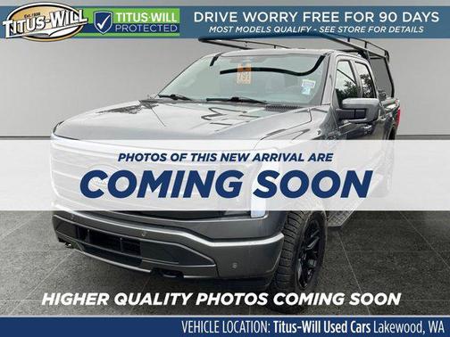 2025 Ford F-150 Lightning LARIAT