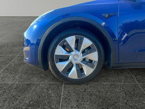 Deep Blue Metallic 2023 Tesla Model Y Long Range Dual Motor All-Wheel Drive